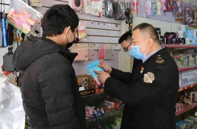 新疆喀什地区市场监管局开展复学期间食品安全专项检查